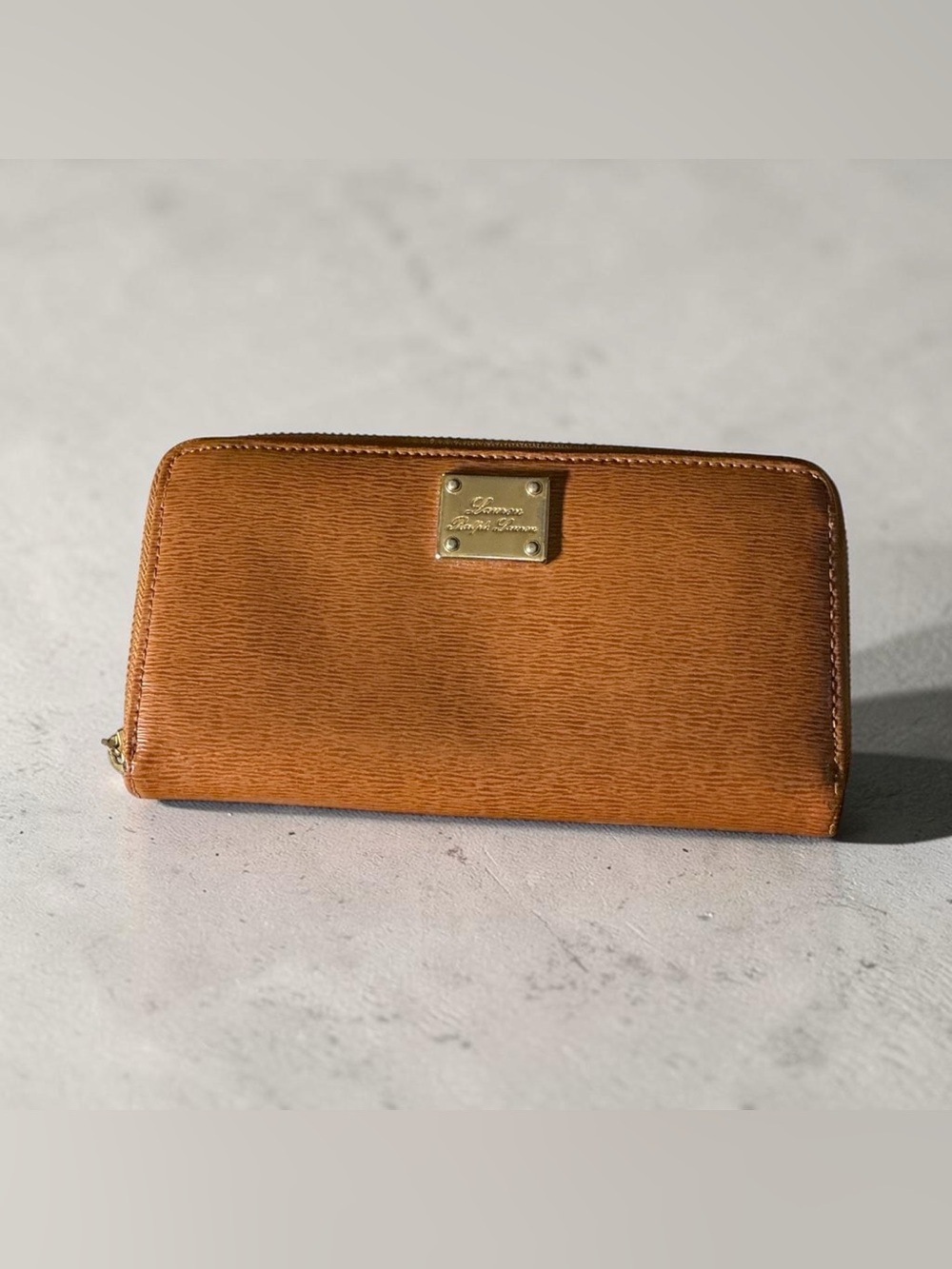 Lauren Ralph Lauren Brown Leather Zip Wallet Gold Tone Logo Continental Wallet